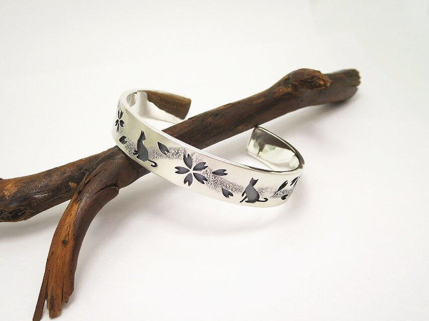 猫×桜 シルバーバングル【和柄えす】