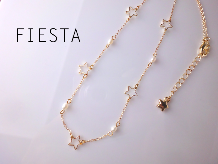 星と淡水パールのネックレス