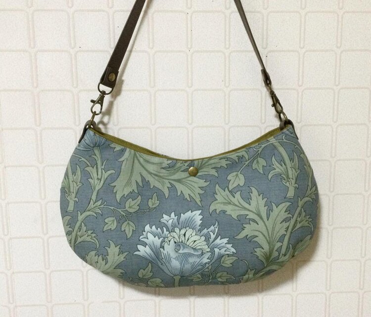 ウイリアムモリス　アネモネ　クロワッサンバッグ　