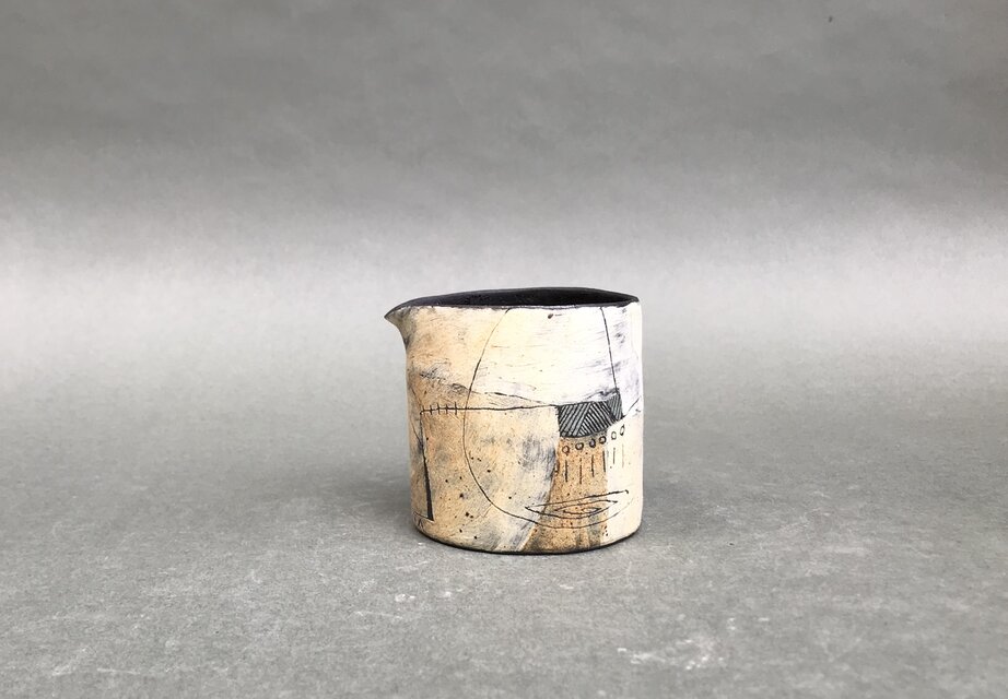 化粧掻き落とし文様　ピッチャー19