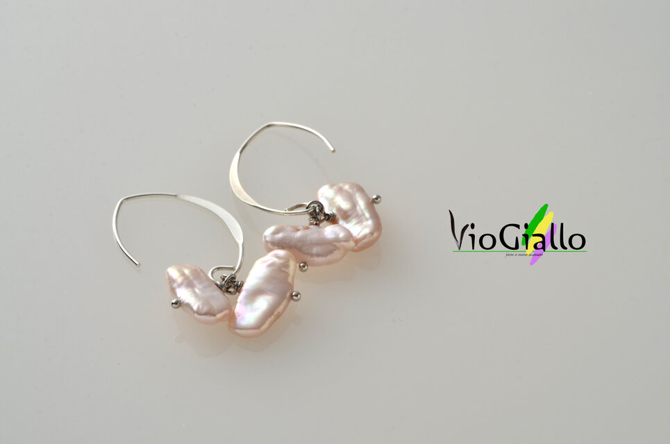 淡水ケシパール(スティック・クラシックピンク)の二粒ピアス(SV925)﻿