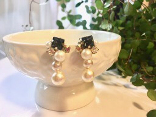 【セール！！】パールビジューピアス