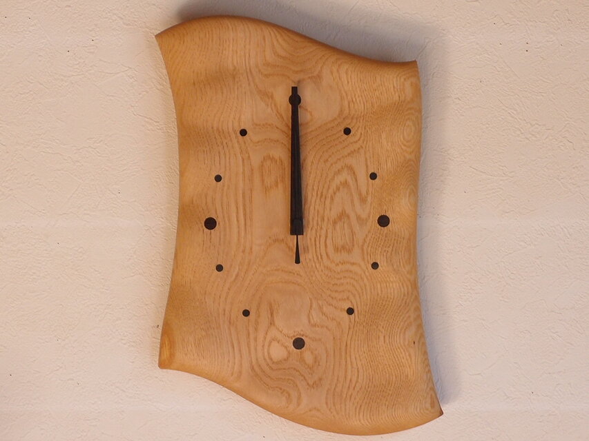 無垢の木の電波掛け時計　くり　００６7