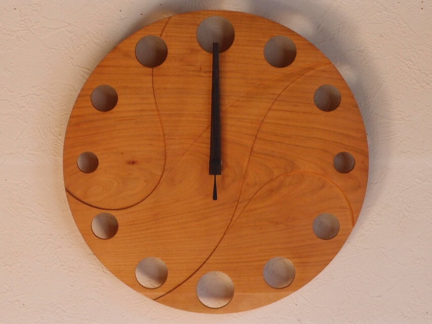 無垢の木の電波掛け時計　さくら　００１０