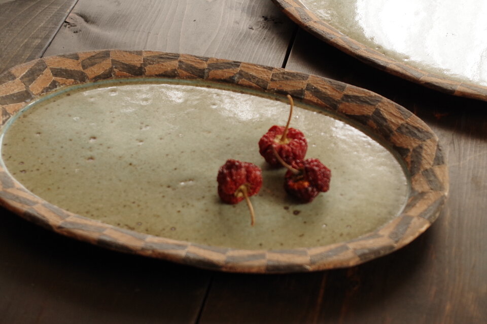 泥彩リムプレート　オーバル