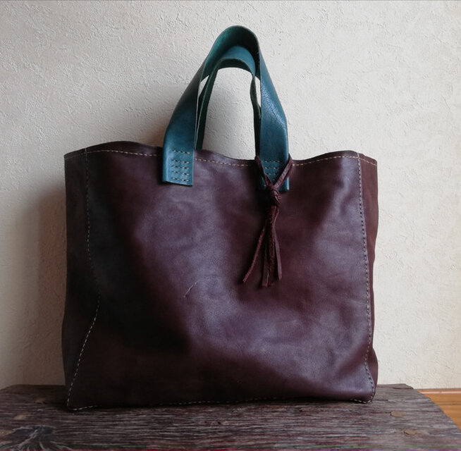 stitch tote M　オイルシュリンクレザー　チョコ✗ブルーグリーン