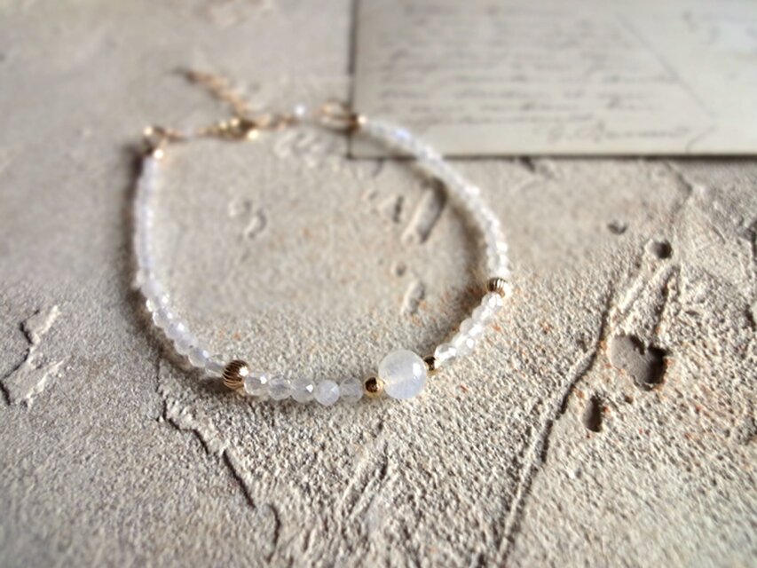 レインボームーンストーンのコードブレスレット ■ コルゲートデザイン ■ 14KGF