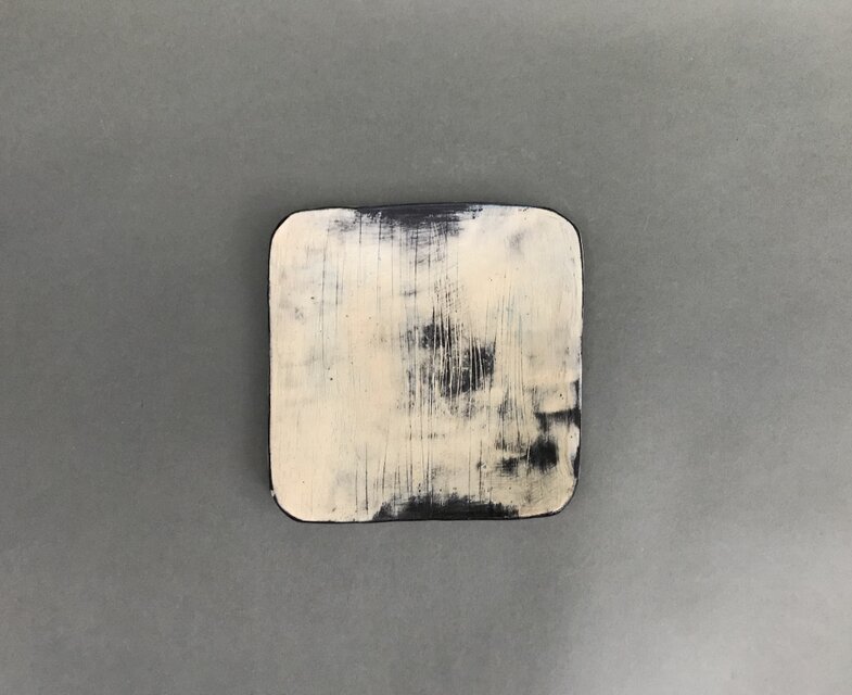 化粧掻き落とし文様　小皿143