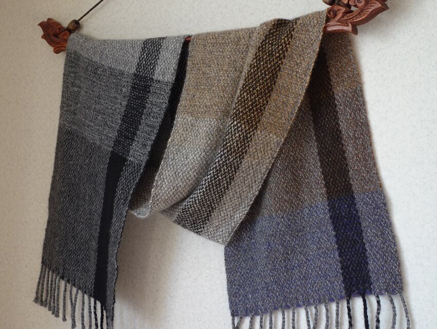 手織りカシミアマフラー・・ワンストライプ＋よこしましま