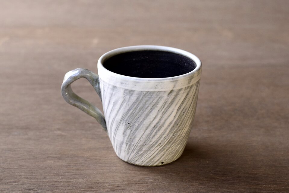 白い粉引のマグカップ　iMw-008