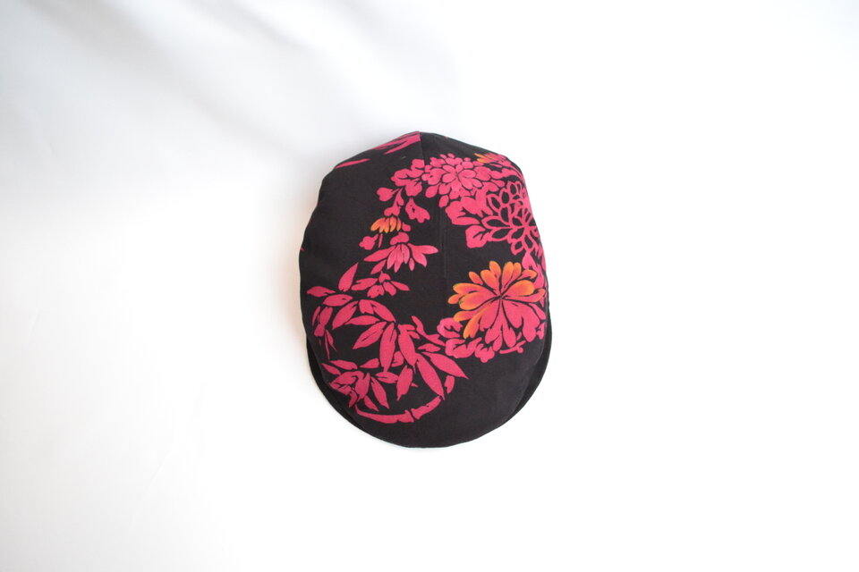 着物地ハンチング：草花模様・梅・菊・笹・／着物リメイク／国内送料無料／２営業日以内発送　2001h01