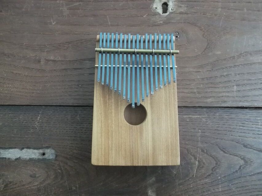 カリンバ（中）アサメラ18key