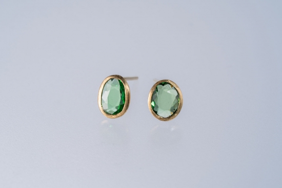 Rohmer グリーンガーネットのピアス