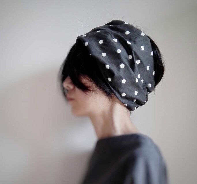 ターバンなヘアバンド　チャコールドット　送料無料