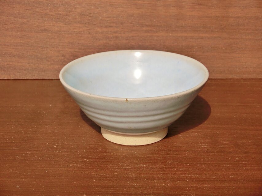 優しい天然灰の釉（青）鉢　飯碗　