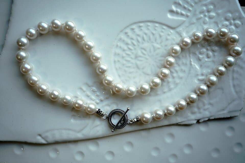 大玉パールのシンプルネックレス