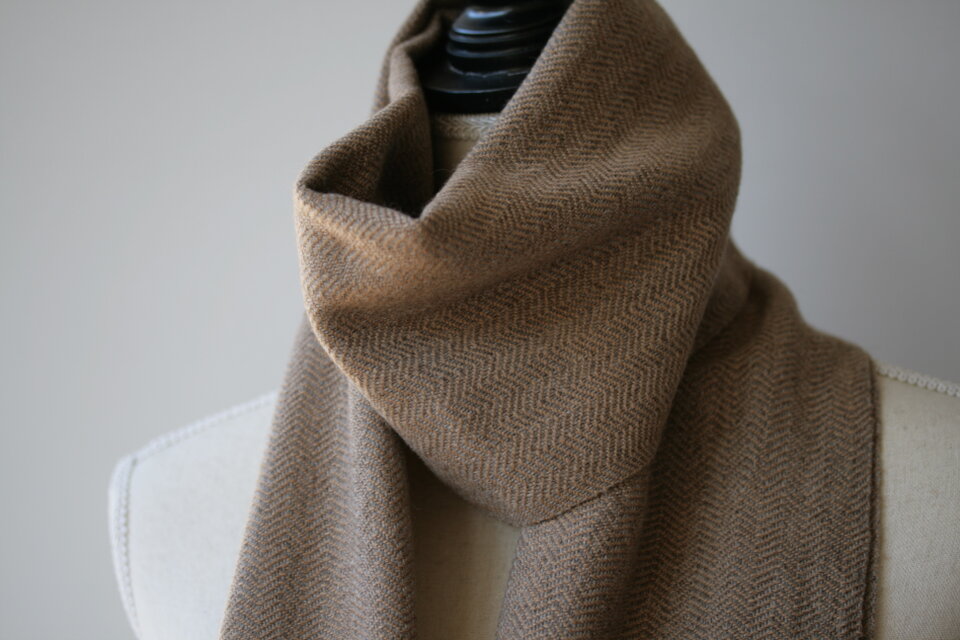 ヤク x キャメル　マフラー 20010２