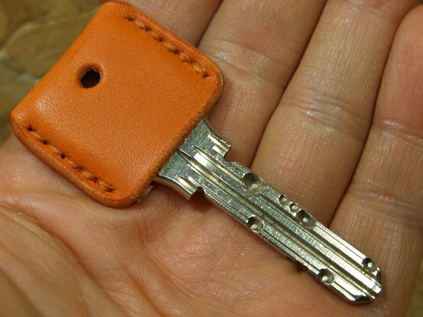 オレンジのキーカバー　