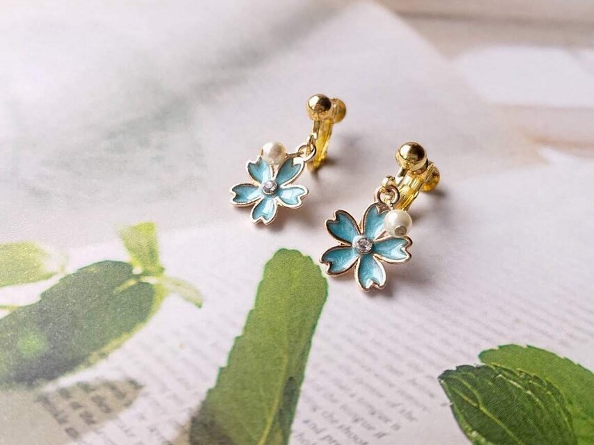 *Always*青空色の桜イヤリング（ピアス変更可）