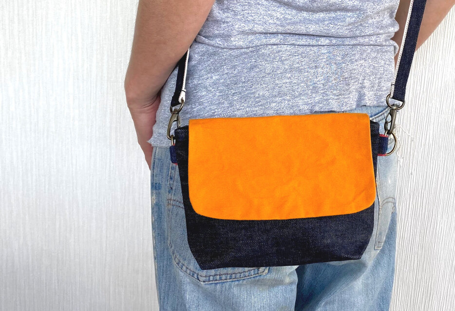 倉敷帆布と岡山生デニムのバイカラーミニショルダーバッグ-オレンジ