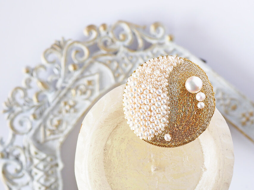 brooch-0349