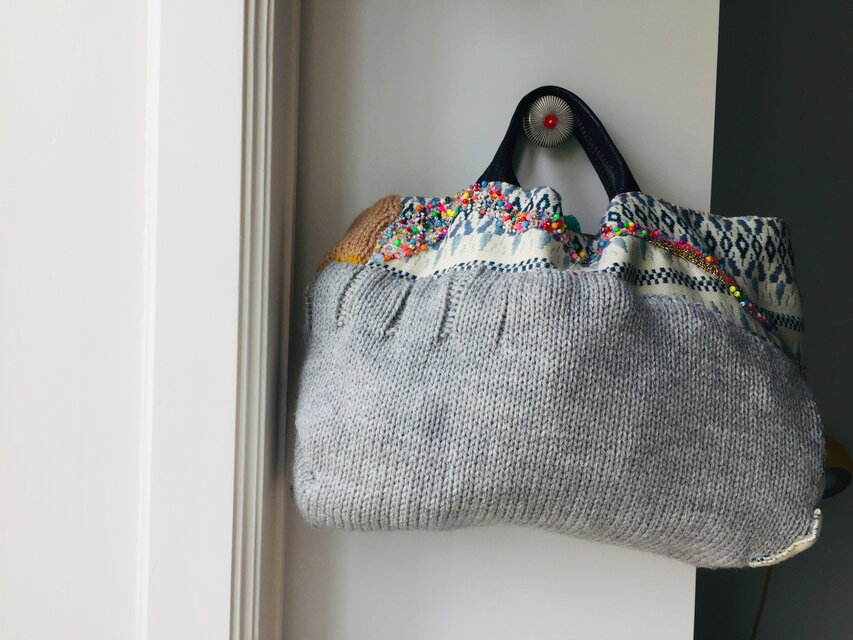 1033 バッグ　手縫い　ハンドメイド　刺繍　ビーズ　刺し子