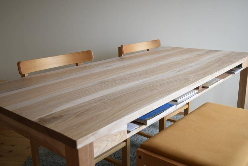カバ桜 棚付きダイニングテーブル W180 | iichi 日々の暮らしを