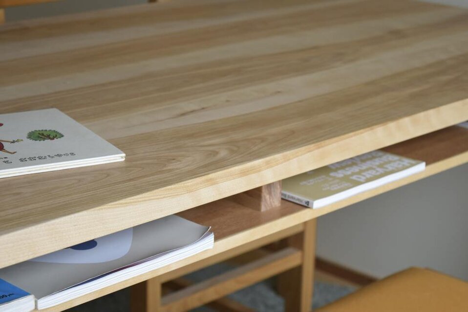 カバ桜 棚付きダイニングテーブル W180 | iichi 日々の暮らしを