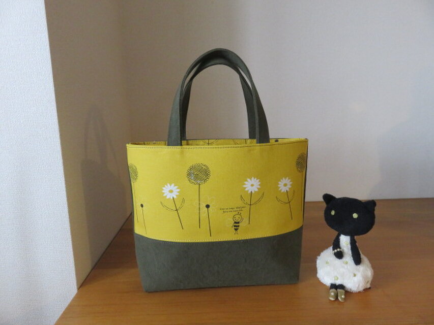 ミツバチ柄帆布とバイオウオッシュ帆布のトートバッグ