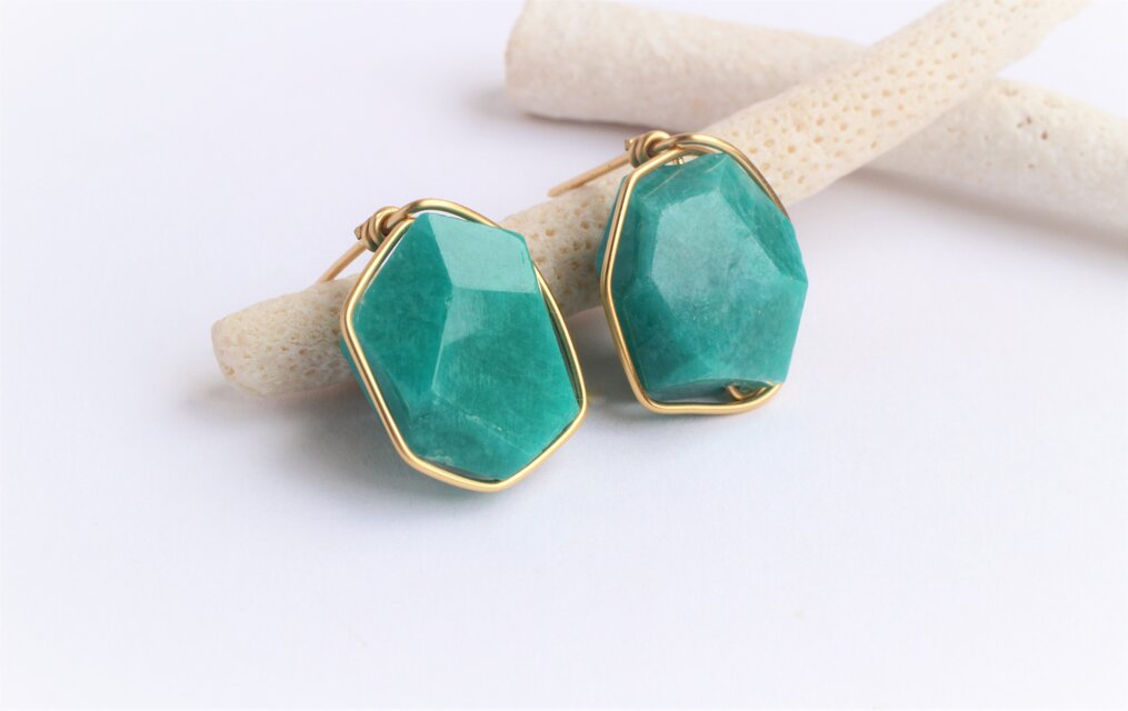 ごろっとアマゾナイト　Wire　ピアス