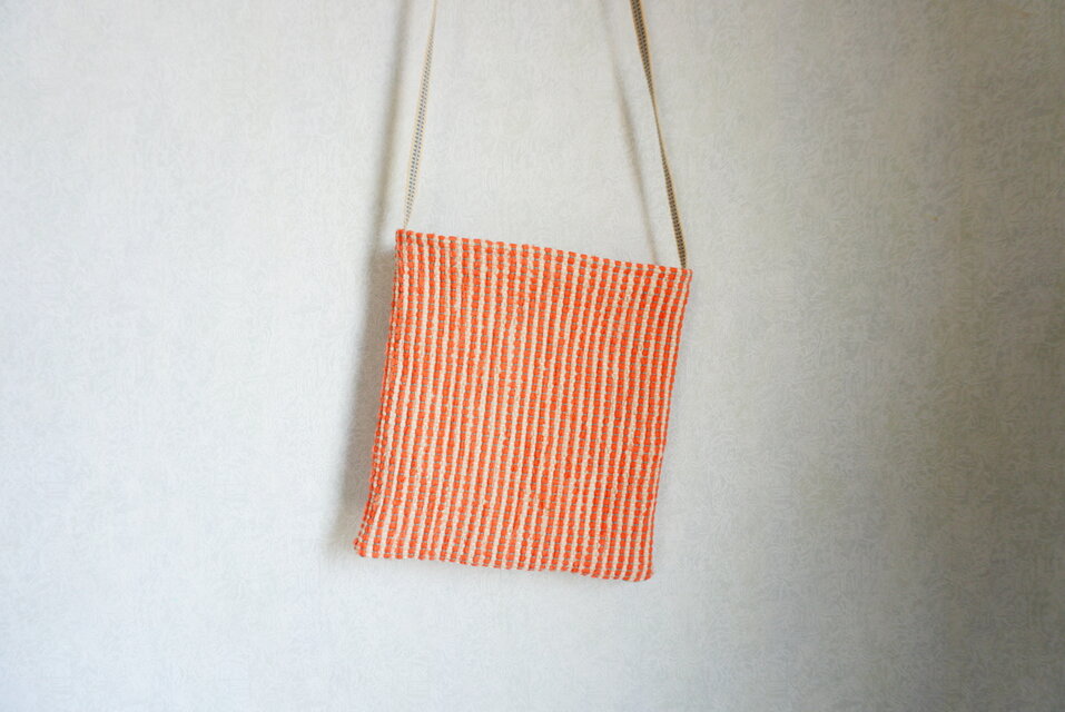 裂き織りのポシェット