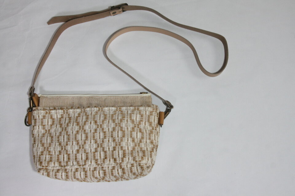 長財布が入る！手織りショルダーバッグ（ベージュ） | iichi 日々の