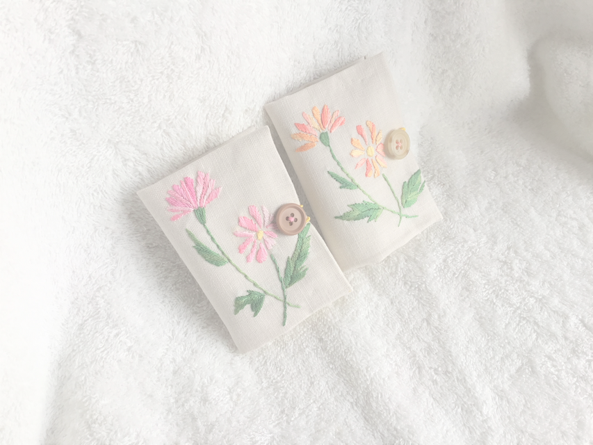 ブック型ニードルケース・マーガレット