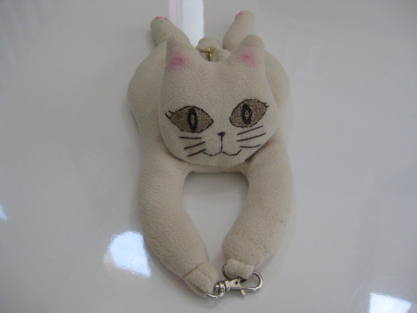 ついていくねん 白猫