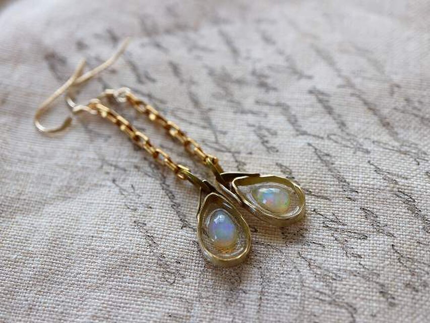 鉱物標本ジュエリー＊エチオピアンオパール＊チェ-ンピアス＊14kgfピアス＊no.432