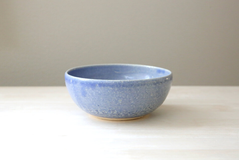 白荒土と海碧貫入釉のボウル ＊ Medium