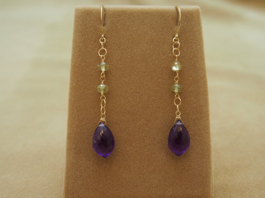 アメジスト&グリーンガーネット デザインピアス