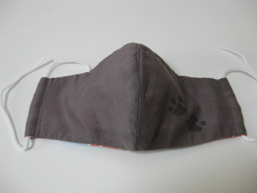 立体マスク猫足あと（ノーズワイヤー入り）