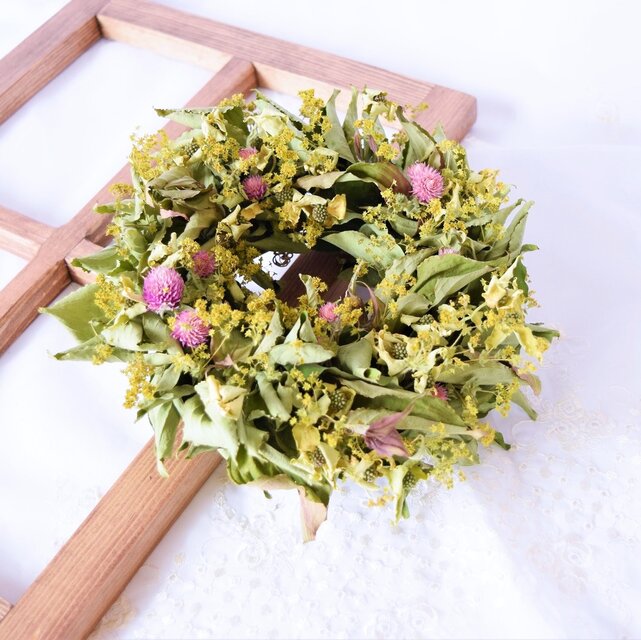 ヤマボウシと千日紅・初夏のリース　