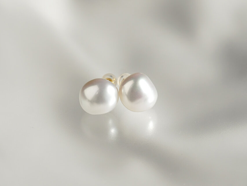 バロックパールピアスK18イエローゴールド