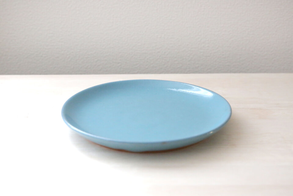 あたたかな水色釉薬のお皿 ＊ 約21cm | iichi 日々の暮らしを