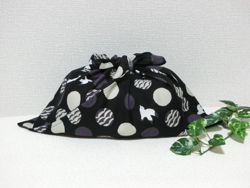 あずま袋 　黒色　カモメ　コンビニのお買物に良いサイズ　バッグの中見え防止にも