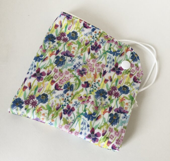 リバティ　サマーポージ　ラミネート　マスクケース　サニタリーポーチ