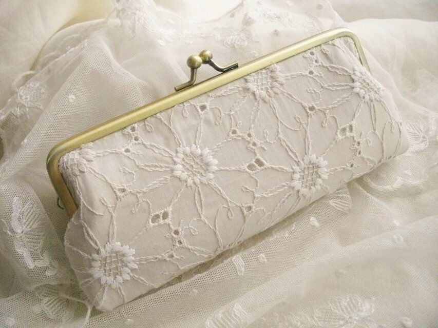 再販*レース*花刺繍*ピンクベージュ*がま口*ペンケース*メガネケース