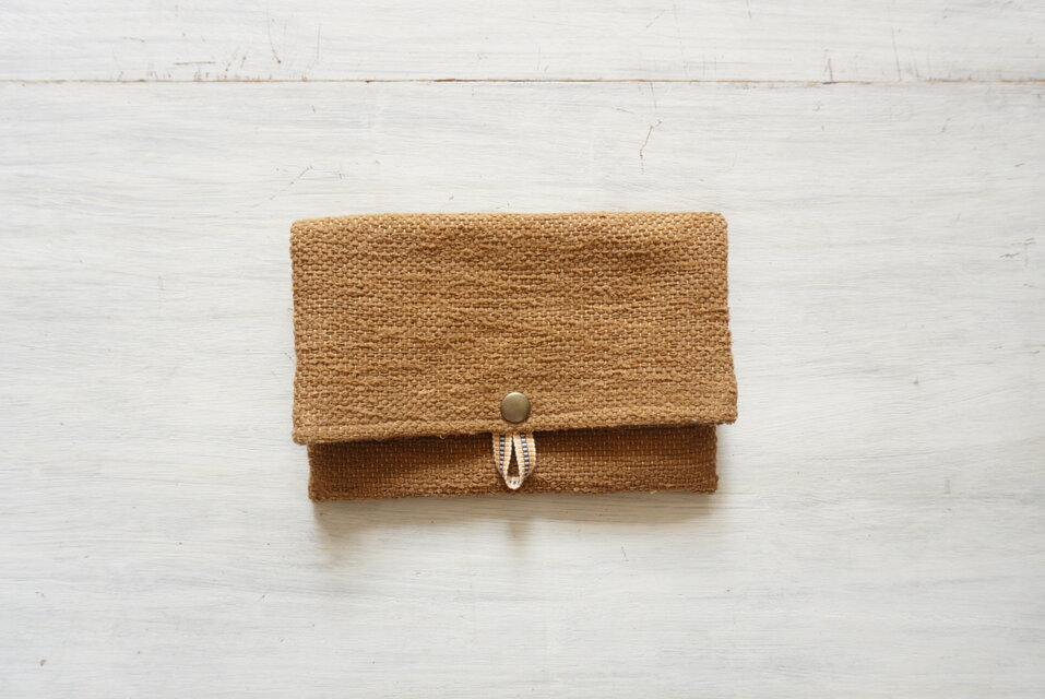 裂き織りのフリーポーチ　A5  キャメル