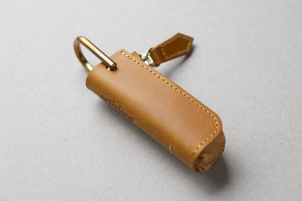 イタリアンレザーで作った1本差しキーケース　イエロー　ブッテーロ　レザー　高級 apo-18bu