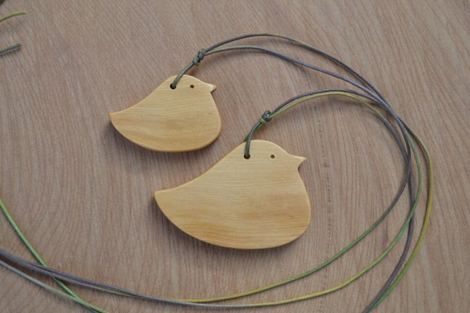 ヒヨコの親子のペンダント♪　イチイ。樹齢８００年。