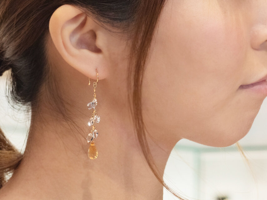 シトリンとハーキマーダイヤモンドのロングピアス/18金YG