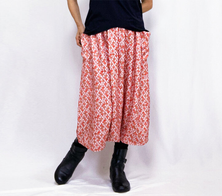 きものリメイク、小柄さんにも可愛いオレンジ色の正絹サルエルパンツ