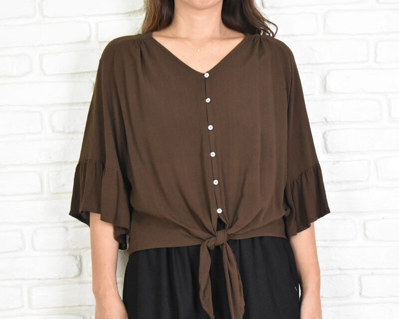 大人のゆるカワなフリルトップス　＜ブラウン＞